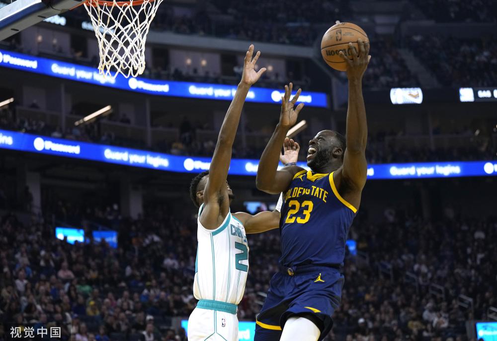 從綠茵場到 從綠茵場到