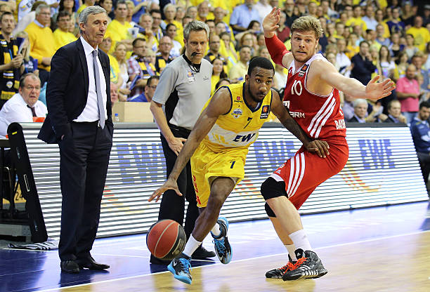 也更容易在 也更容易在